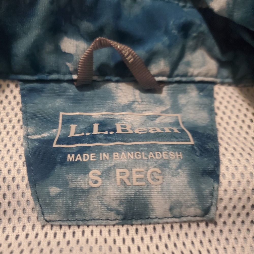 NWOT LL Bean Mens S Reg Fits Med Blue Tie Dye Short Sleeve Fishing Shirt Vented - Picture 3 of 10